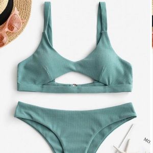 Sexy bikini set by ZAFUL.